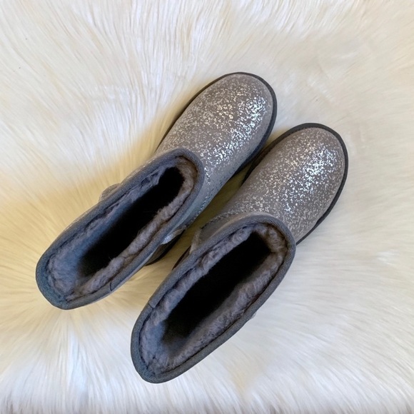 UGG Classic Short II Foil Glam Boots - Picture 3 of 7